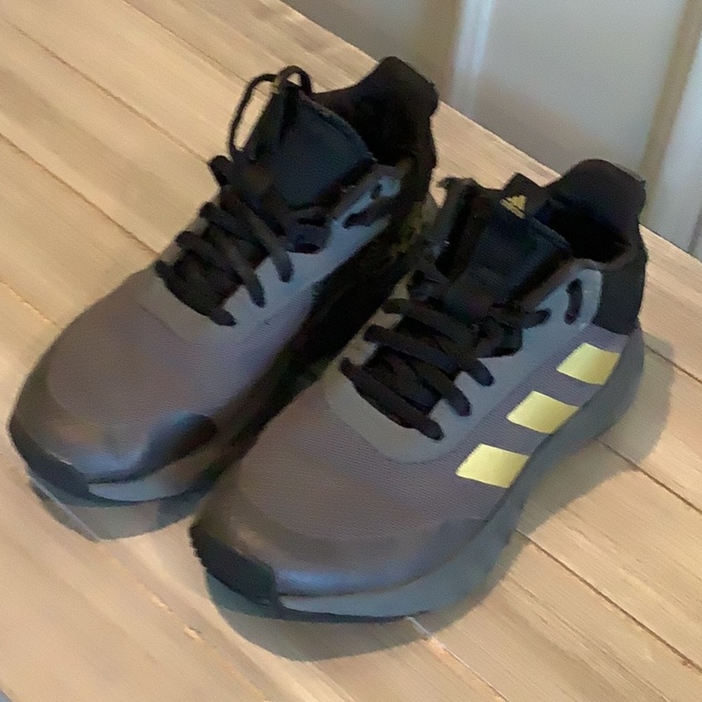 Adidas shoes youth boys